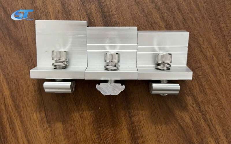 Kẹp biên phụ kiện vật tư năng lượng mặt trời