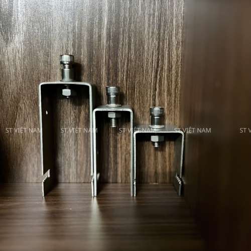 Kẹp U 40x40x2mm STVN