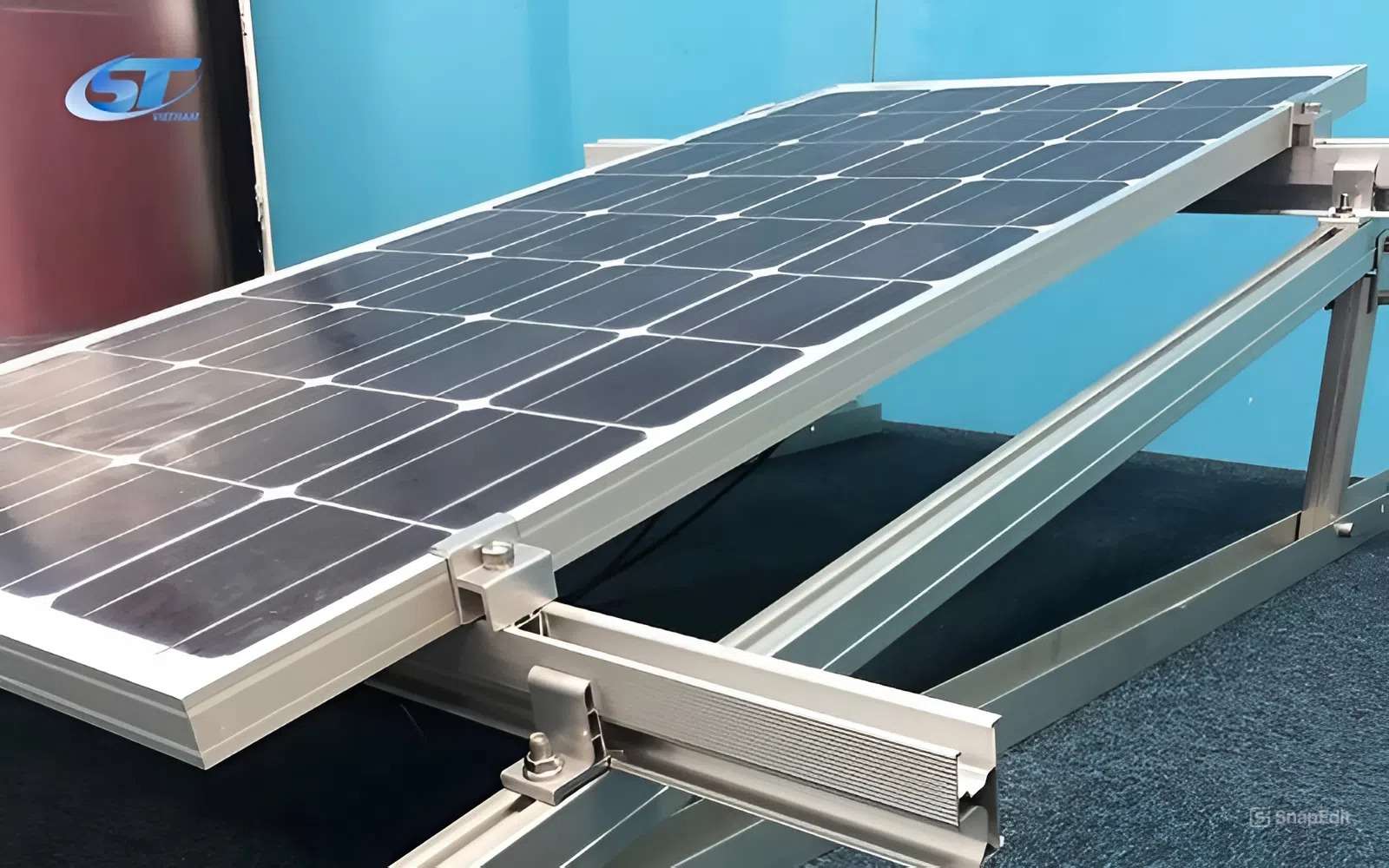 Thanh rail nhôm năng lượng mặt trời là gì?